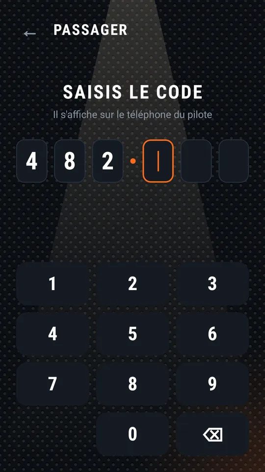 Le passager saisit le code sur le clavier